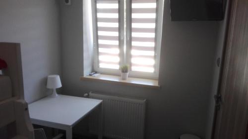Brzezinka Casa | B&M Guesthouse