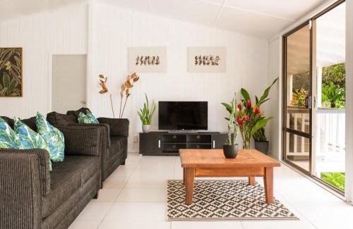 Muri Casa | B's Beach House on Muri Lagoon