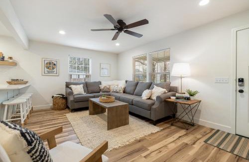 Downtown Casa | B Street Bungalow