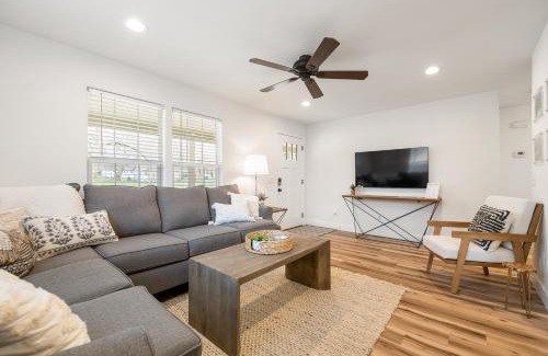 Downtown Casa | B Street Bungalow