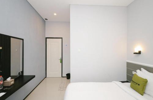 Lumajang Casa | B Syariah Guest House