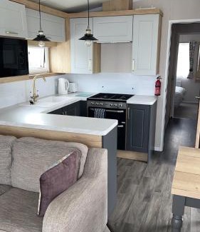 Wyke Regis Otro | B1 - Pebble Bank Caravan Park
