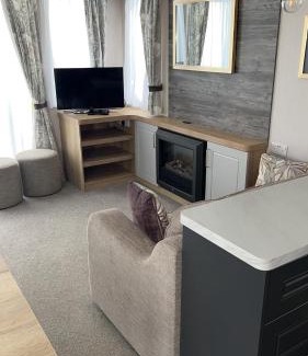 Wyke Regis Otro | B1 - Pebble Bank Caravan Park