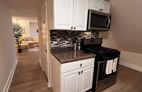 The Hill Apartamento | B1- Walk to YALE Hospital 3