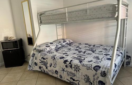 Little Havana Casa | B2 Best Value on Private Bedroom with Private Bathroom in Little Havana, Miami