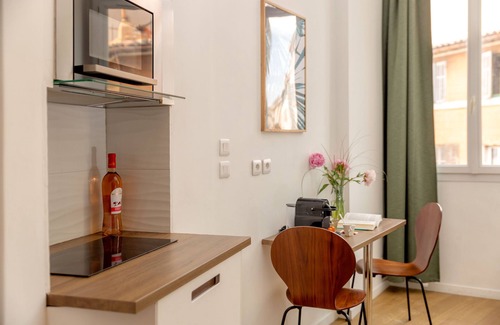 Opera Apartamento | B4 Tropiques-Apartamento-Apartamento-Habitación con desagüe-Vista al Puerto