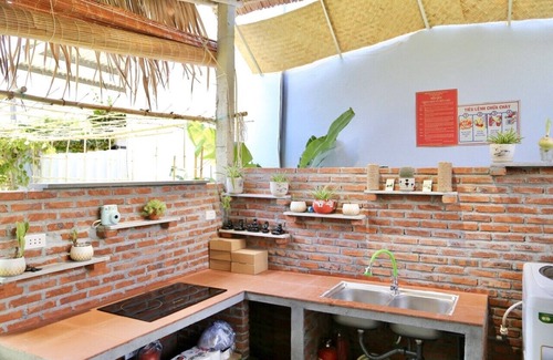 Dien Duong Casa | Ba's Garden Beachside Homestay