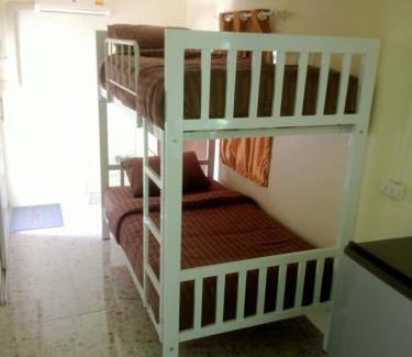 Khlong Sam Wa Apartamento | Baan Chaiy khong บ้านชายคลอง
