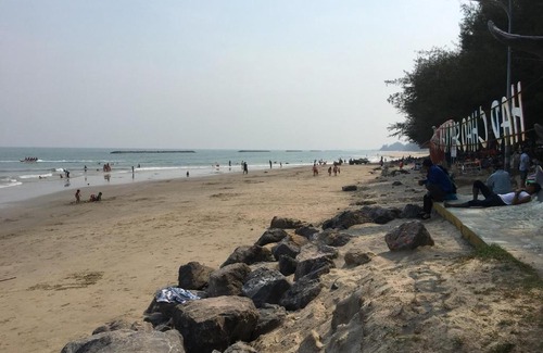 Hat Chao Samran Casa | Baan Khun Nong