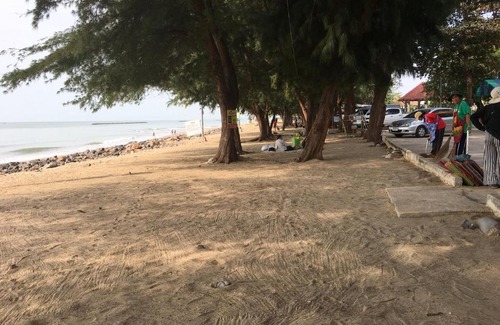Hat Chao Samran Casa | Baan Khun Nong