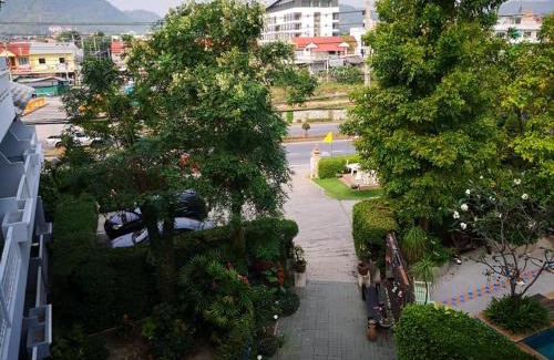 Hua Hin Hotel | Baan Suksiri Hotel