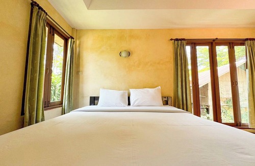 Pak Nam Pran Hotel | Baanbali Beach Resort