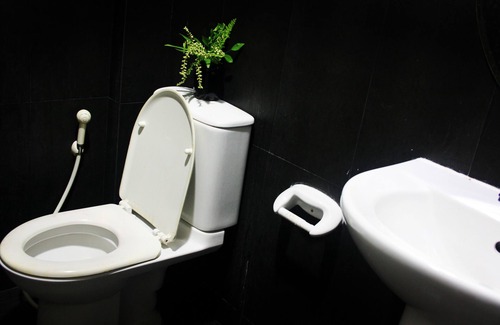 Kathu Hotel | Baannueng