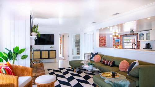 Canyon Lake Casa | Baby Owl Lakehouse