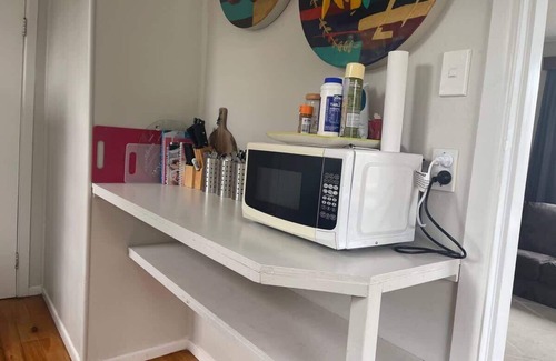 Two Mile Bay Casa | Bach 70 in Two Mile Bay and Pet Friendly