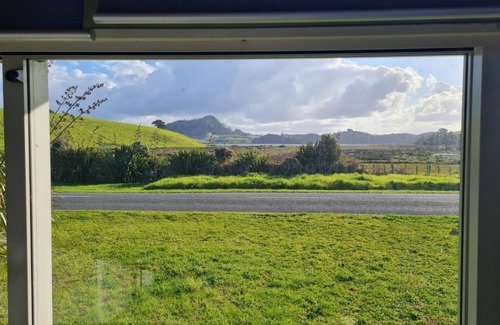Taiharuru Casa | Bach at the beachn- Situated at Taiharuru (east coast near Whangarei, Northland)