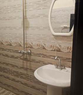 Gulshan-e-Iqbal Hotel | Bachelor Plaza