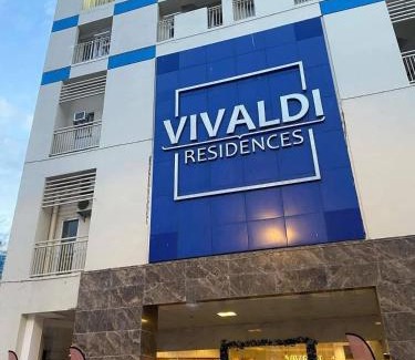 Poblacion District Apartamento | Bachelor's Pad across Ateneo Uni with free fast wifi Netflix ready TV