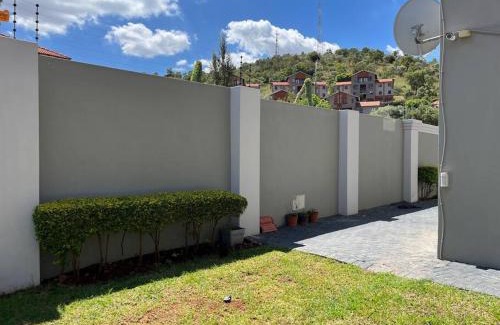 Rustenburg Apartamento | Bachelor suite in Rustenburg