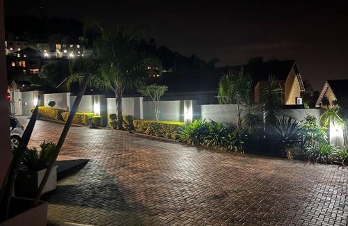 Rustenburg Apartamento | Bachelor suite in Rustenburg
