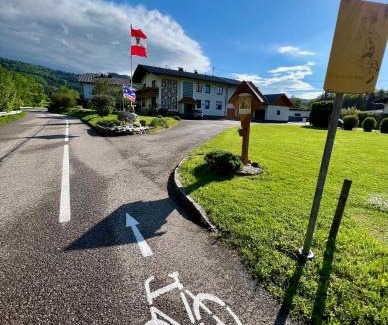 Schoerfling am Attersee Apartamento | BacherlHouse - Apt Steinbach
