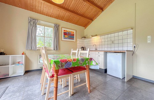 Lage Zwaluwe Casa | Back to basic nature cottage near the Biesbosch