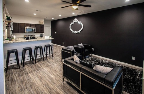 Odessa Casa | Back to Black Odessa TX