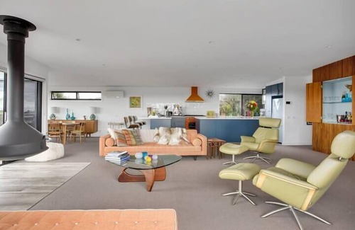 Portsea Casa | BACKBEACH BREATHTAKING 3 LEVEL HOME & HEATED POOL, PORTSEA