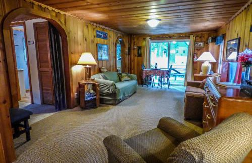 Joseph Casa | Backcountry Bungalow