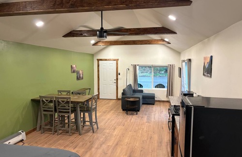 Bayfield Cabina | Backcountry Outfitters