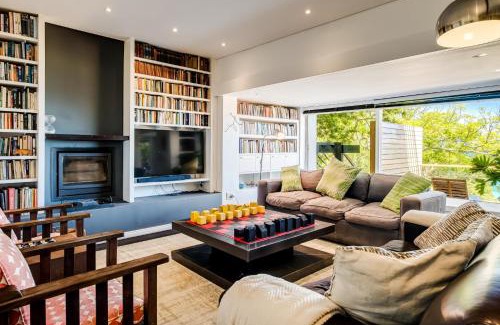 Hout Bay Villa | Backline Views