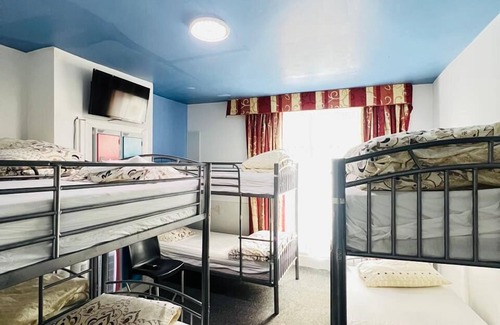 Blackpool Town Center Hotel | Backpackers Hotel