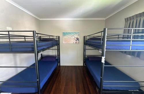 Surfers Paradise Hostal | Backpackers In Paradise 18-35 Hostel