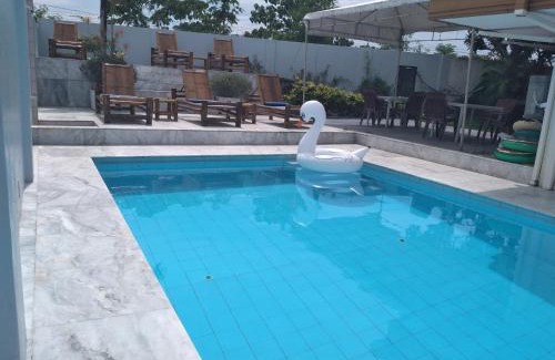 Dauis Cama Y Desayuno | Backpackers Place in SEAVIEWHILLS BOHOL