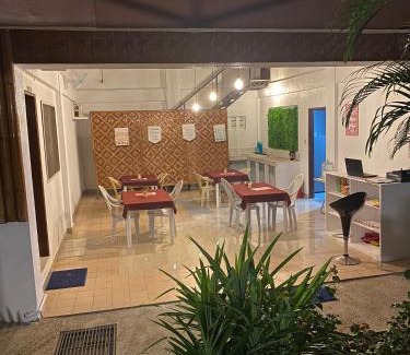 Dauis Cama Y Desayuno | Backpackers Place in SEAVIEWHILLS BOHOL