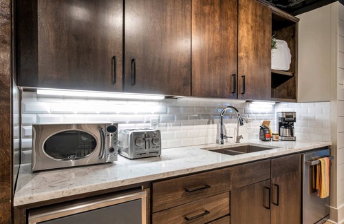 Downtown Nashville Apartamento | Backstage Bungalow Suite 6BR by Maddox Hotel