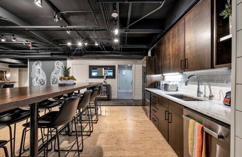 Downtown Nashville Apartamento | Backstage Bungalow Suite 6BR by Maddox Hotel