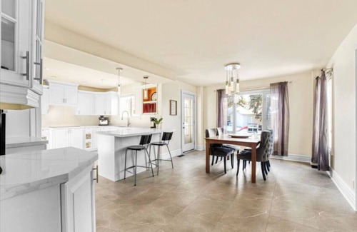 Bradford Casa | Backyard Oasis in Bradfrord-Pool
