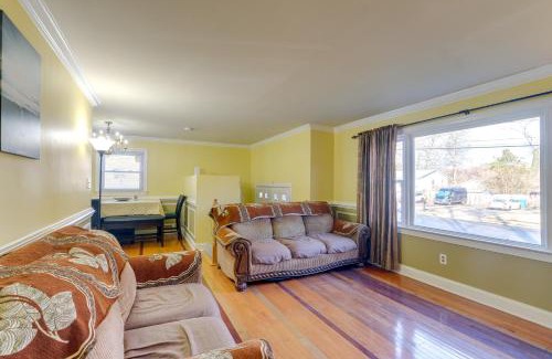 Newington Casa | Backyard and Deck Family-Friendly Lorton Home!