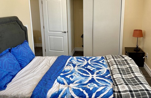 Harbor Gateway South Casa | Backyard Guest House