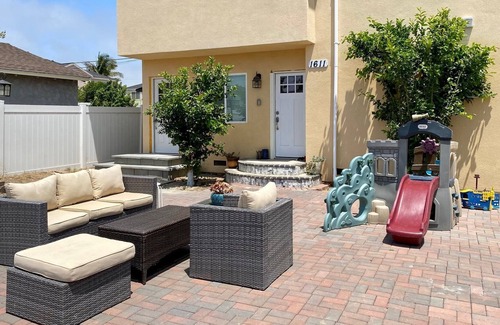 Harbor Gateway South Casa | Backyard Guest House
