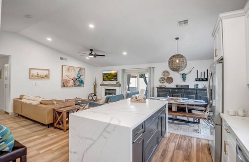 Sunset Ridge Casa | Backyard Oasis + Private Pool & Pets Welcome!