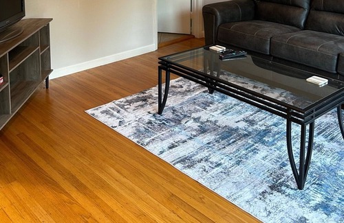 West Alameda Apartamento | Backyard oasis with patio
