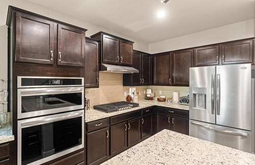 San Tan Valley Casa | Backyard Paradise w/Pool & Hot Tub : Spacious & Comfortable