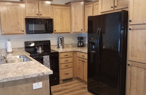 Whitefish Cabaña | Bad Rock Canyon Cottage
