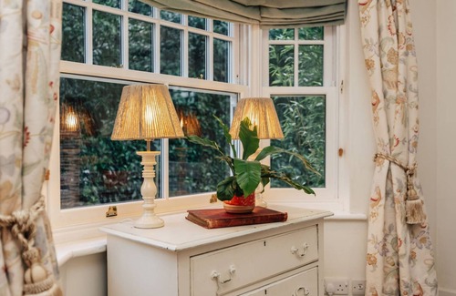 Henley-on-Thames Casa | Badgemore Cottage - From 250 Per Night