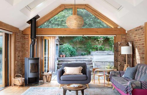 Pulborough Casa | Badgers Cottage The Butler Collection