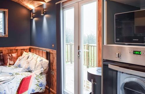 Cowbeech Casa | Badgers - Uk46750