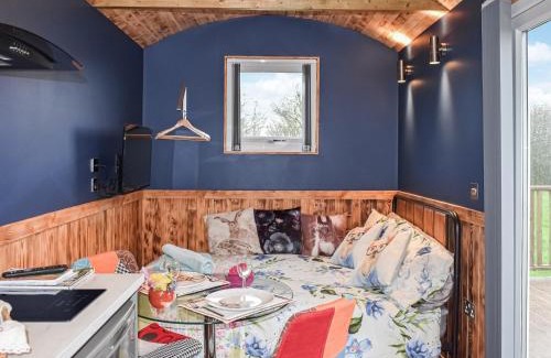 Cowbeech Casa | Badgers - Uk46750