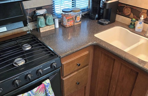 New London Casa | Badin Shores Resort Rental - Sleeps 6 - Fun Lake Vacation - Super Cute!!